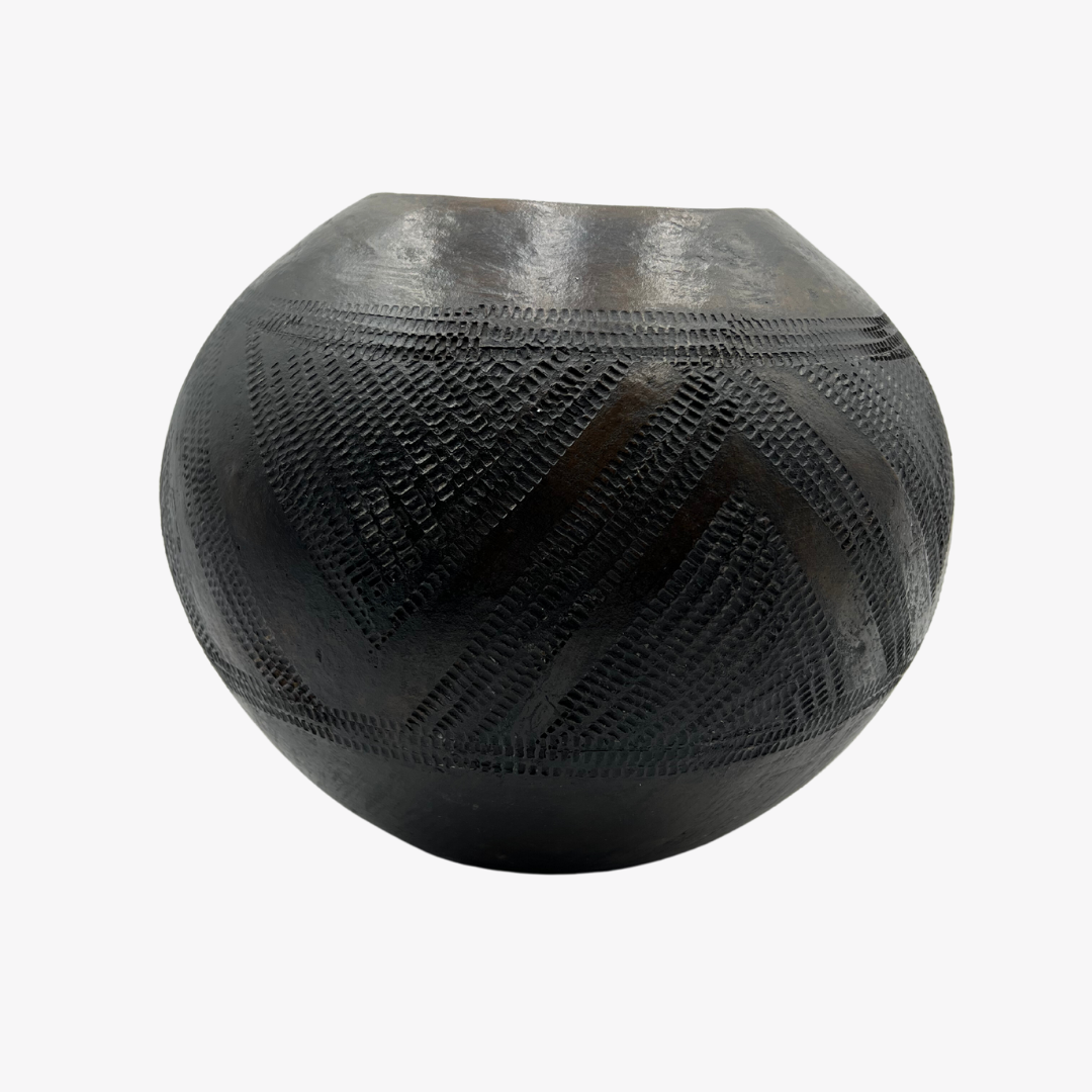 Black African Zulu Pot